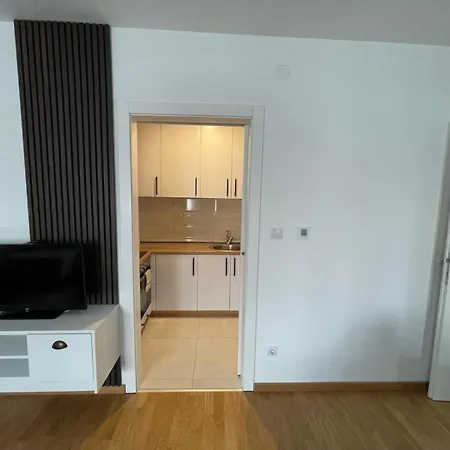 Jovanov Dvor Apartment *